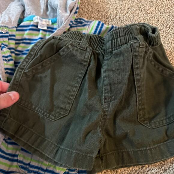 DKNY Baby Button Down Hoodie Top & Green Shorts Baby Boy Size 6 - 9 Months - Picture 3 of 7